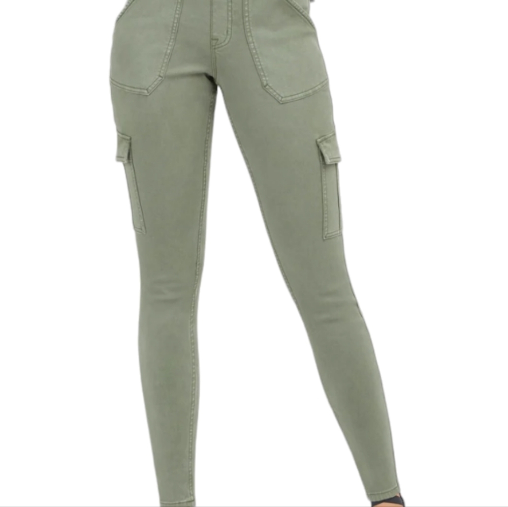 Spanx Stretch Twill Ankle Pull On Cargo Pant in Soft Sage... Size Medium